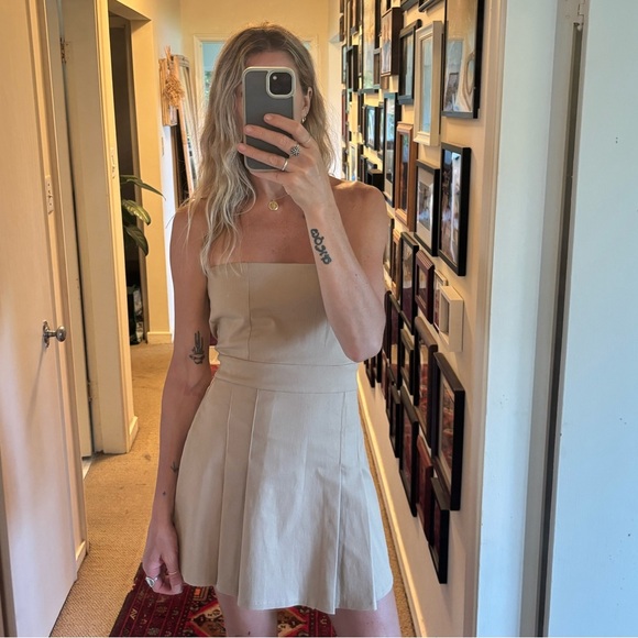 OAK + FORT NWOT Strapless Pleated Tube Preppy Tan Mini Dress - Picture 4 of 11